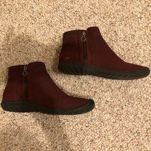 JBU Ladies Boot Size 8M